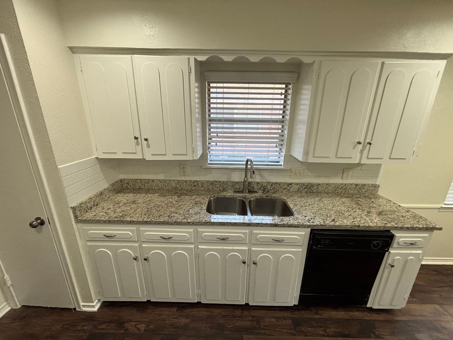 Garland House: 1814 Bardfield Avenue