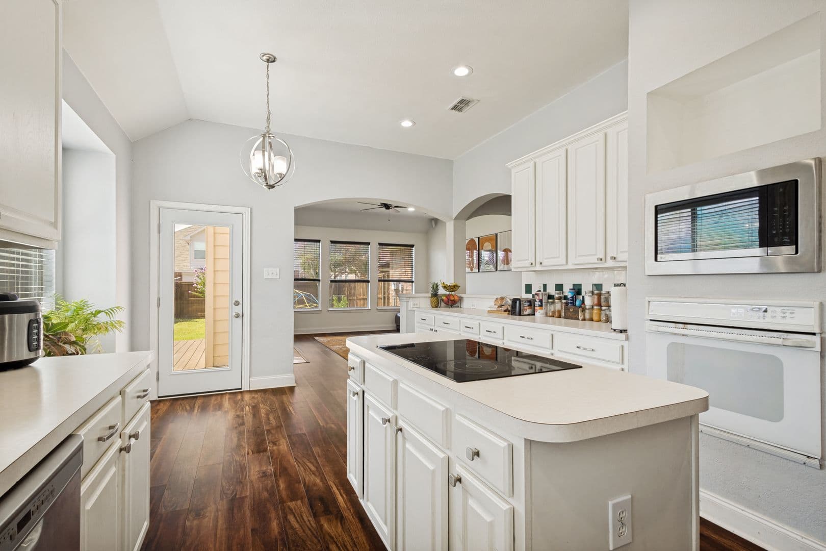 The Colony House: 3737 Cottonwood Springs Dr