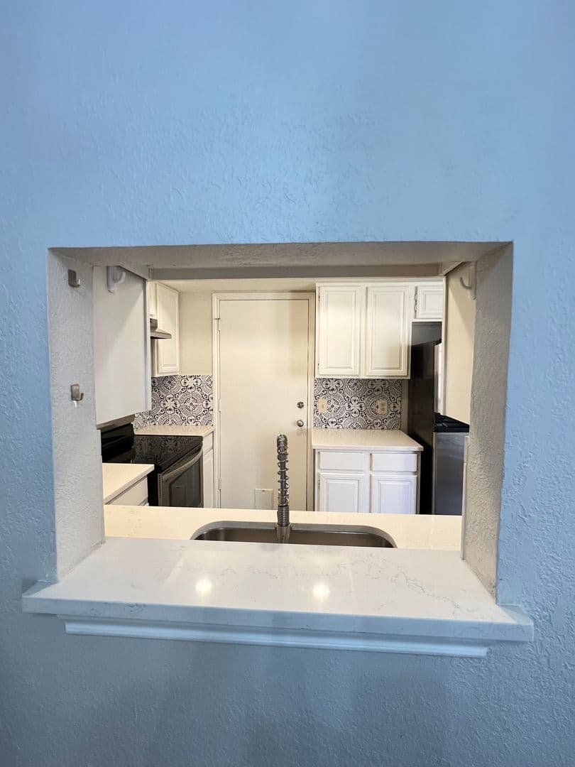 Dallas House: 10913 Gable Drive