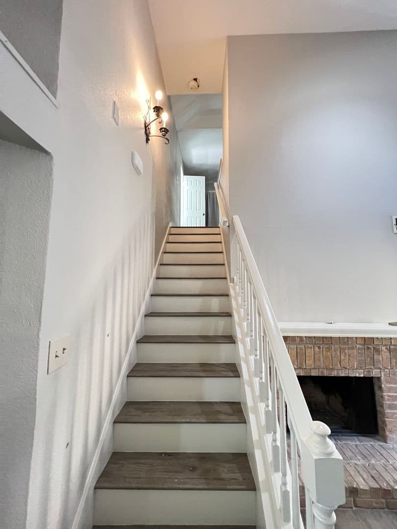 Dallas House: 10913 Gable Drive
