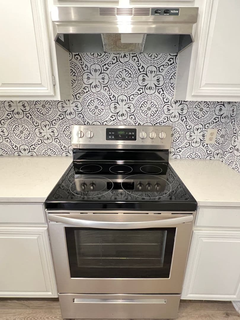 Dallas House: 10913 Gable Drive