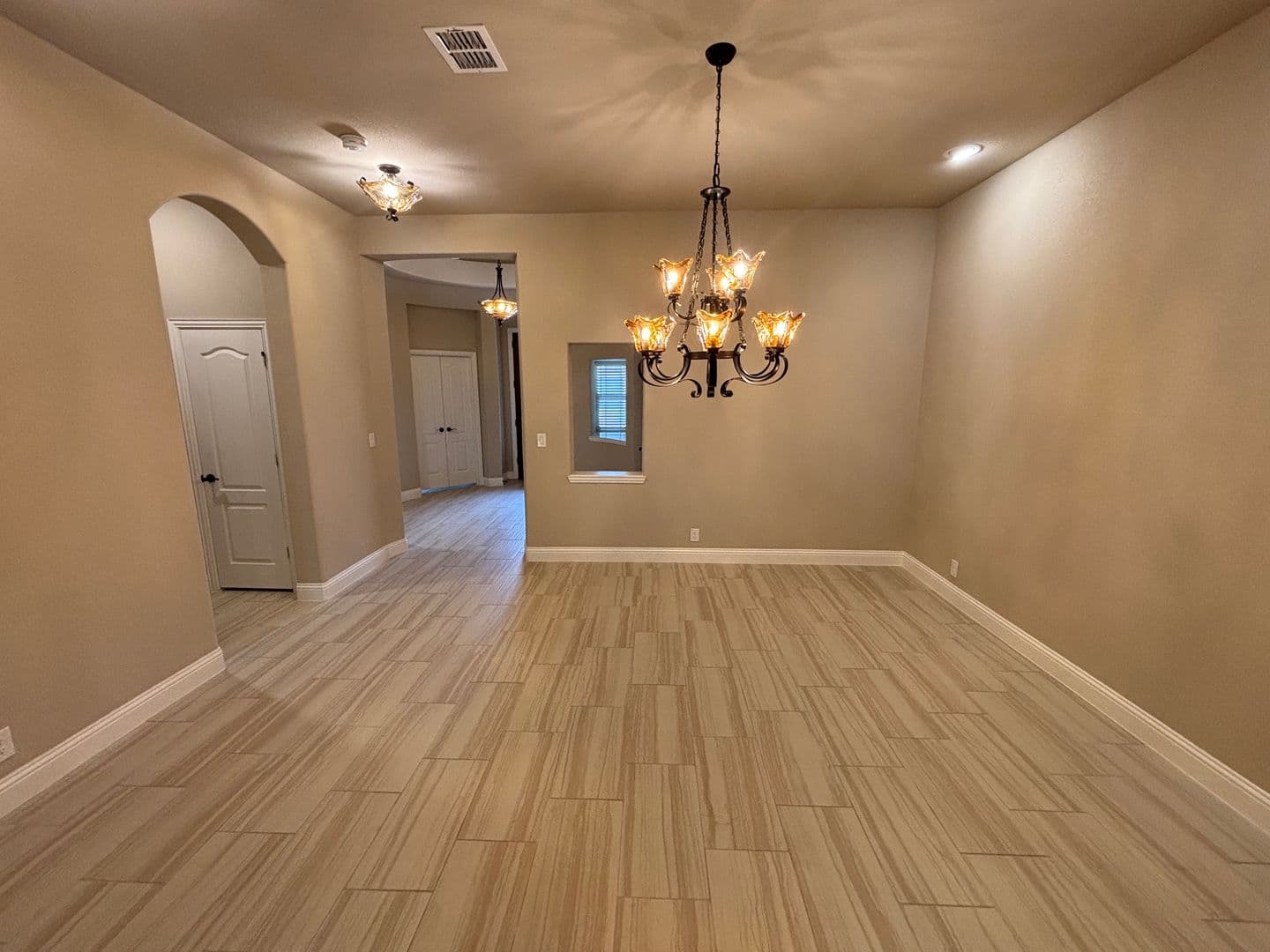 Forney House: 1104 Canterbury Lane