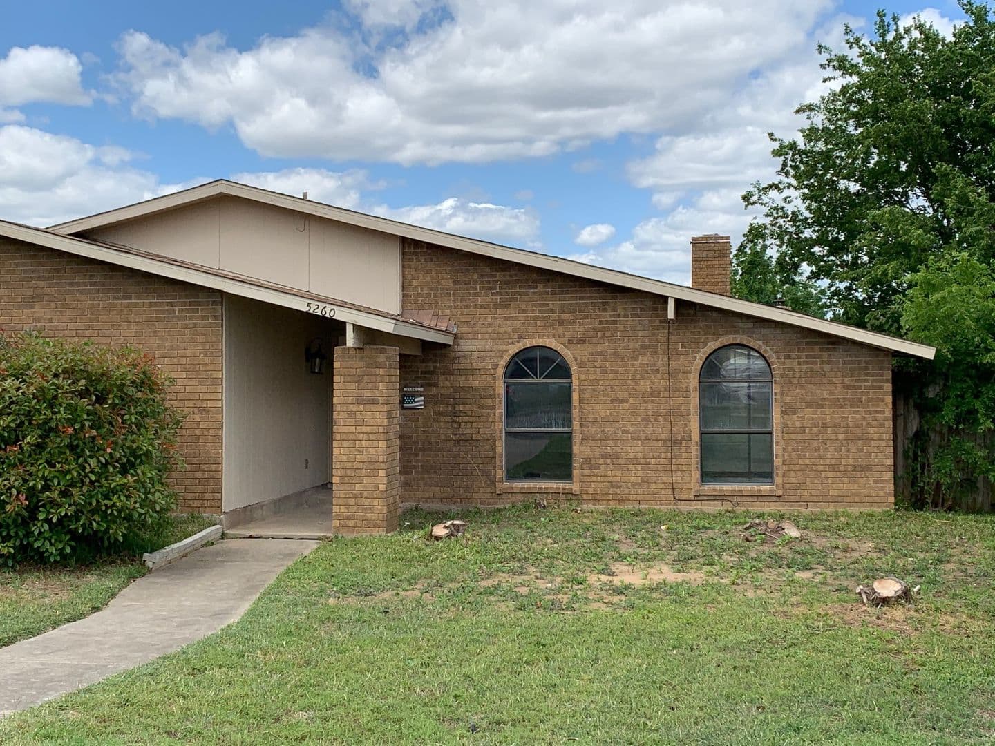 The Colony House: 5260 Pruitt Dr