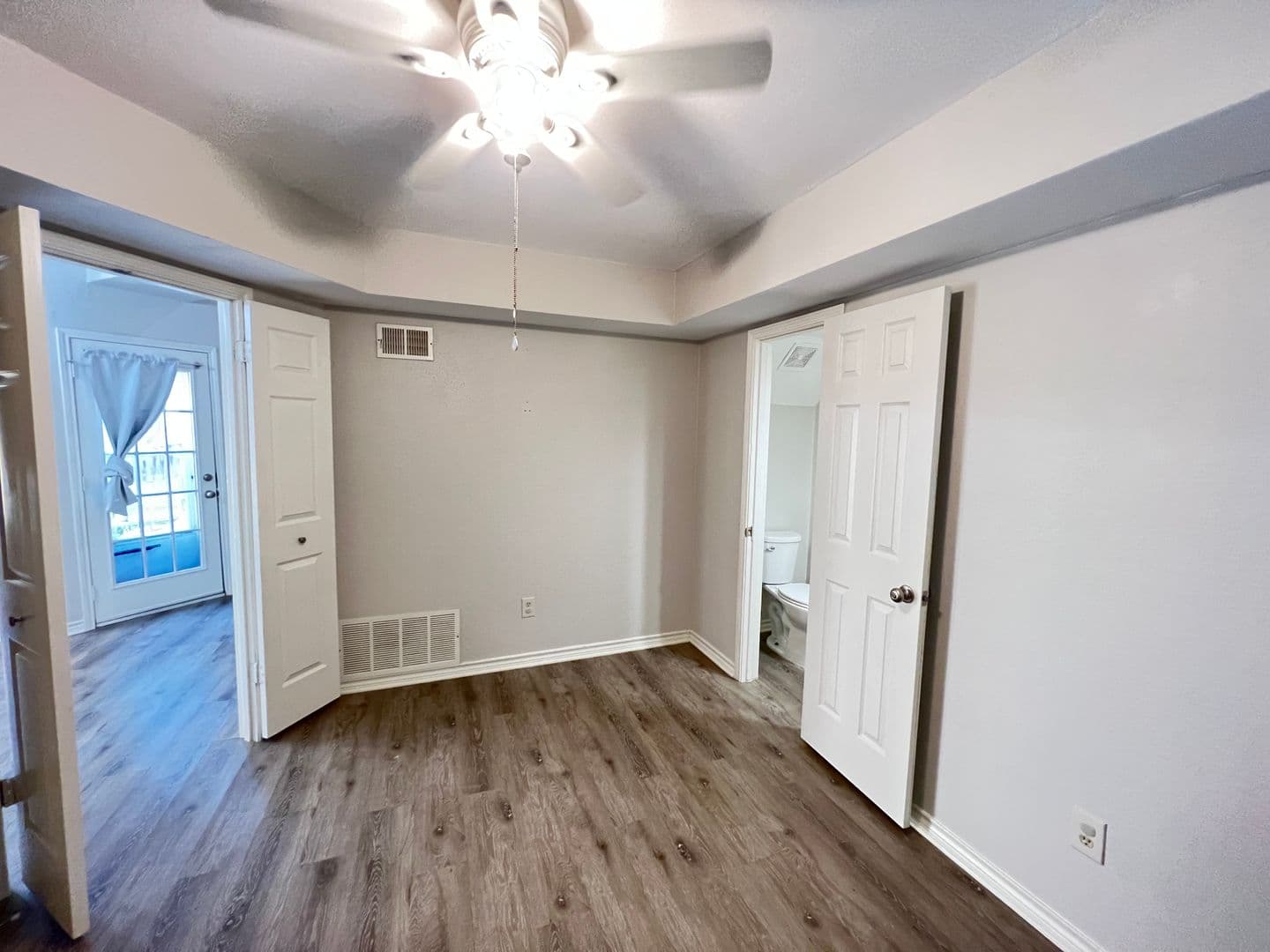Dallas House: 10913 Gable Drive