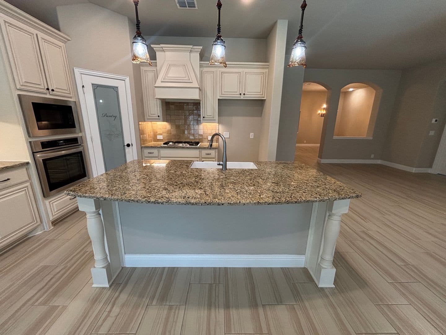 Forney House: 1104 Canterbury Lane