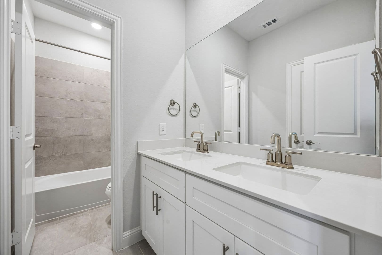 Frisco House: 11476 Chartwell Court