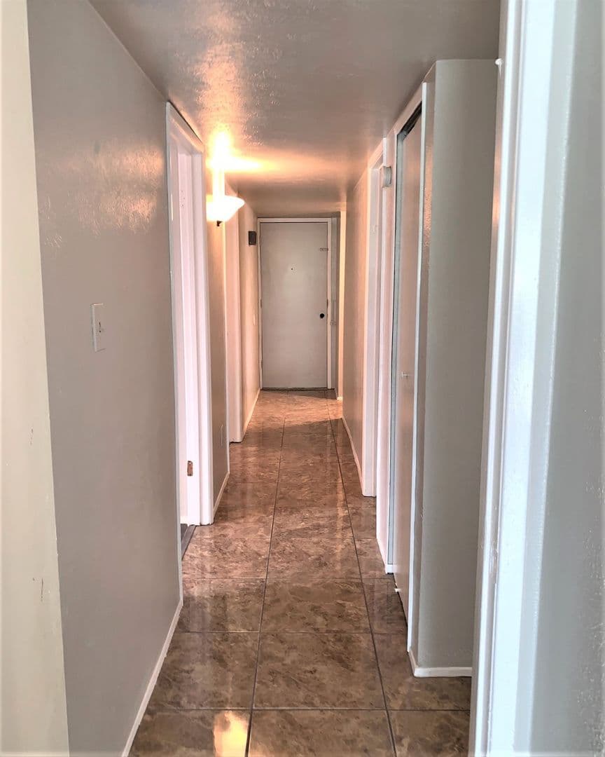 The Colony House: 5260 Pruitt Dr