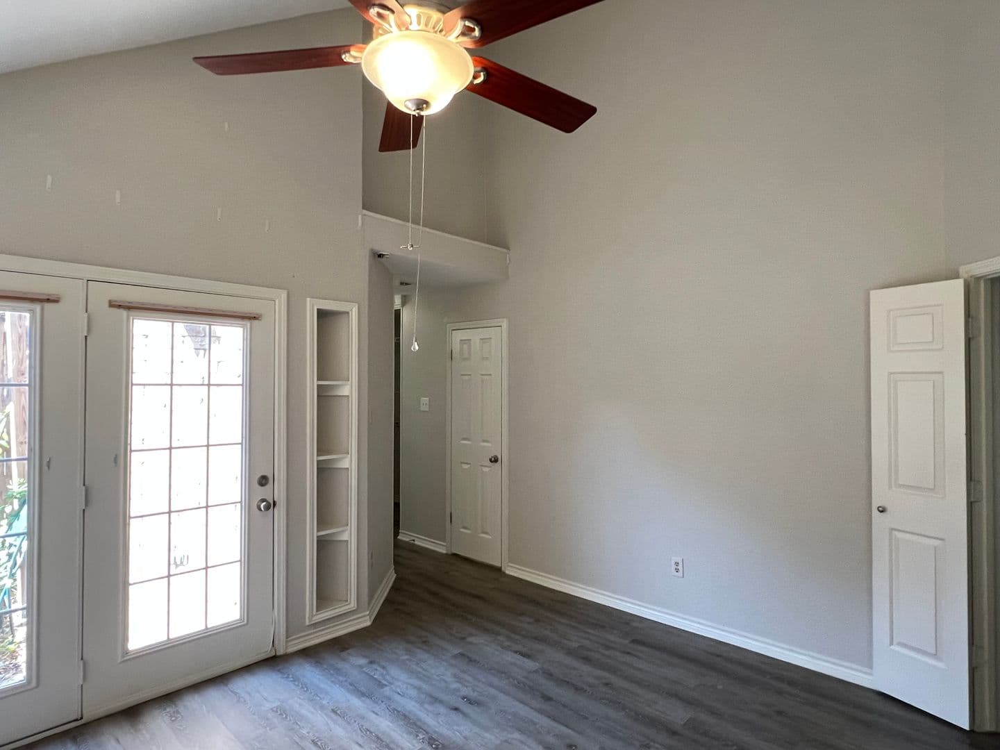 Dallas House: 10913 Gable Drive
