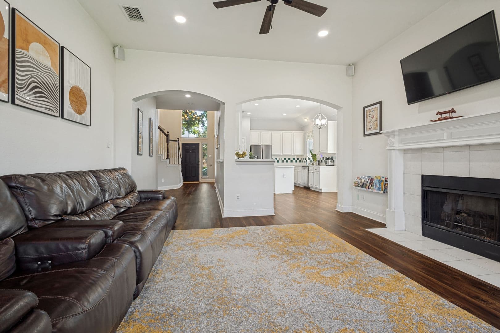 The Colony House: 3737 Cottonwood Springs Dr