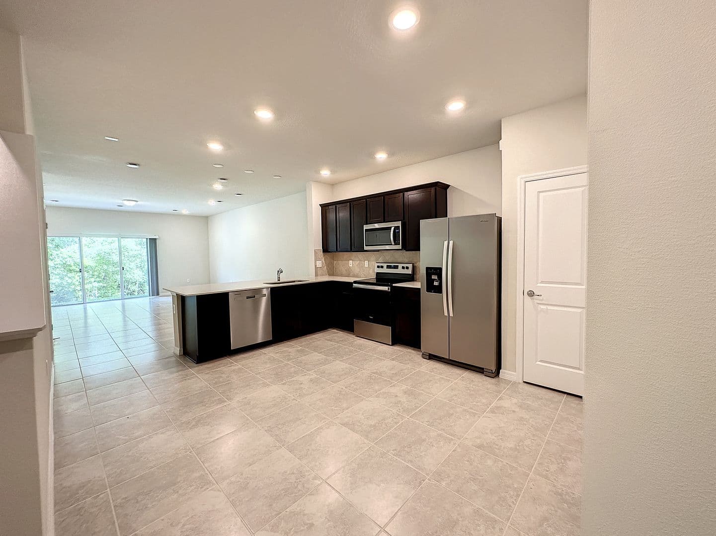 Kissimmee Townhome: 4621 Sparkling Shell