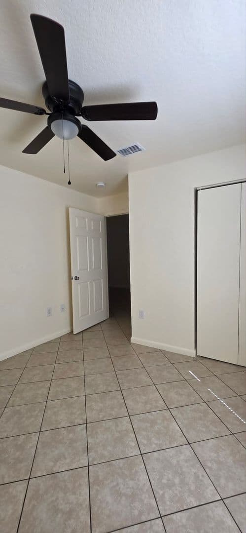 Spring Hill Apartment: 8365 Omaha Circle