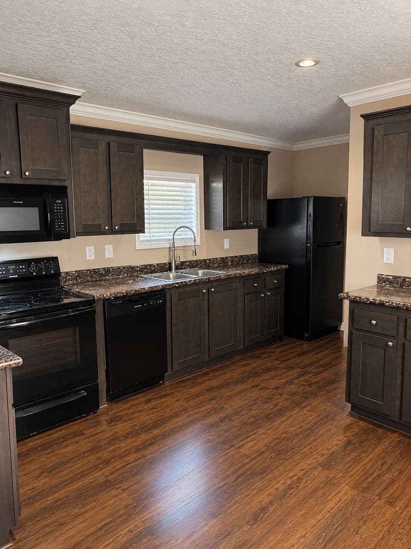 Gainesville House: 613 Queens Rd