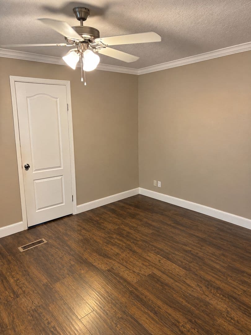 Gainesville House: 613 Queens Rd