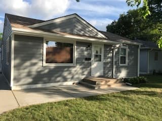 Grand Island House: 223 E 20th
