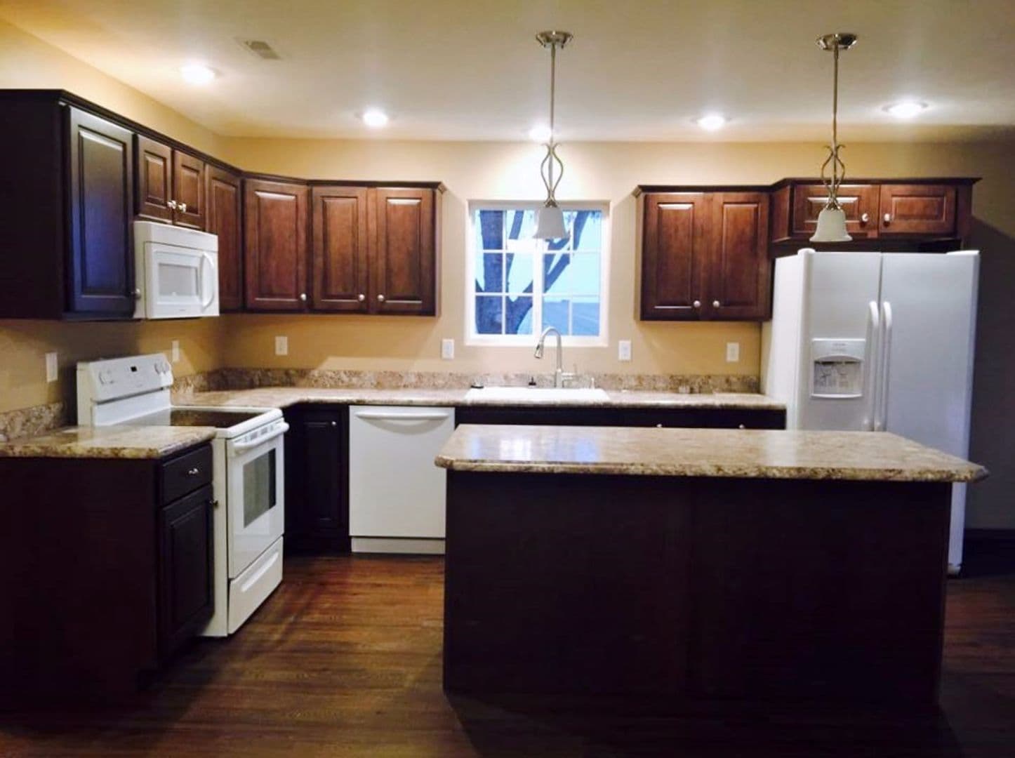Phillips House: 441 6th Street