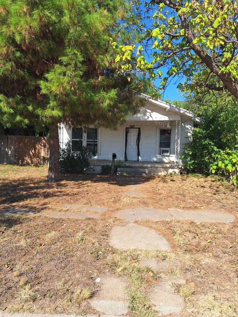 Abilene House: 1026 Jeanette