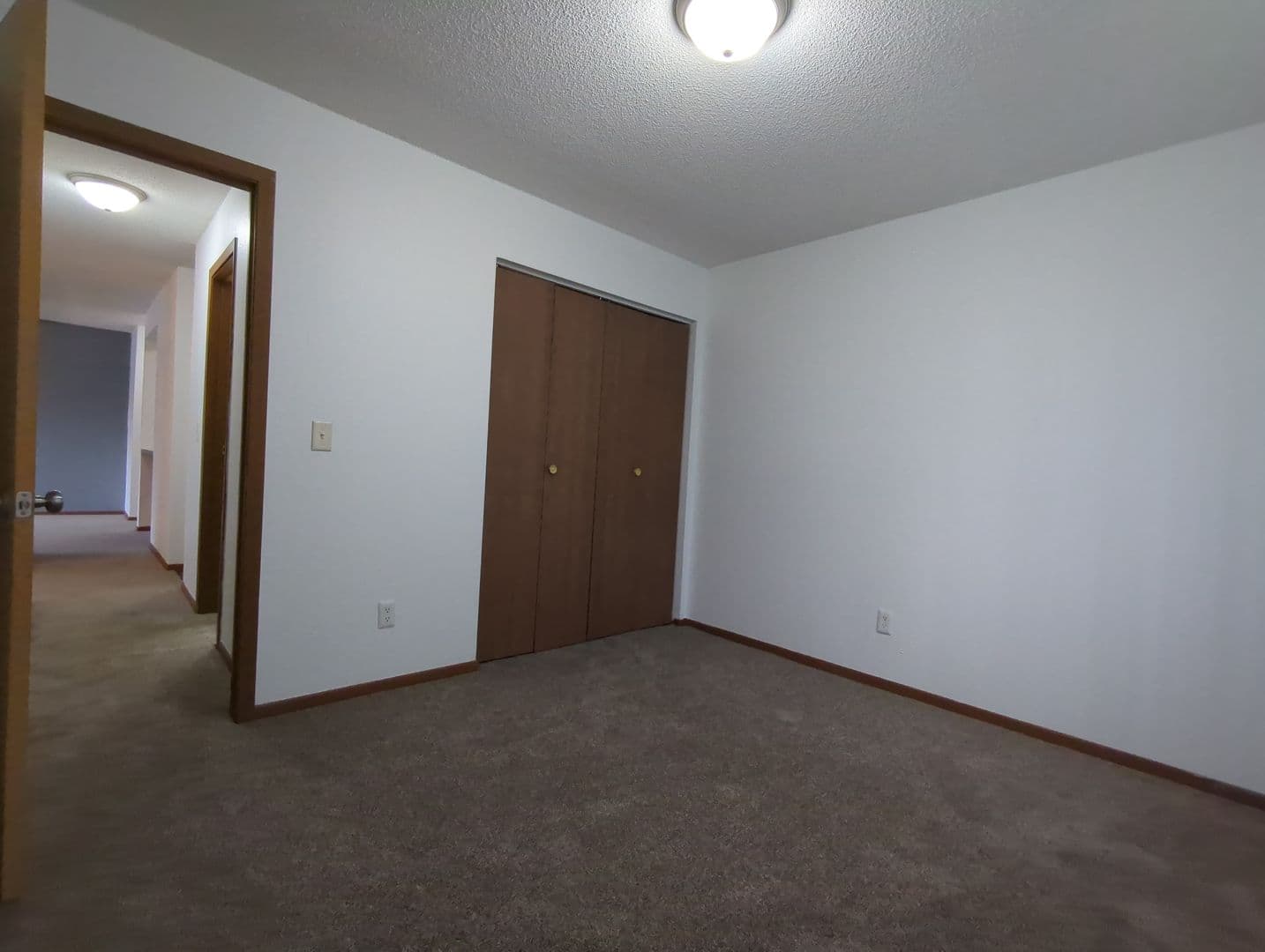 St Cloud Apartment: 230 2nd St NE