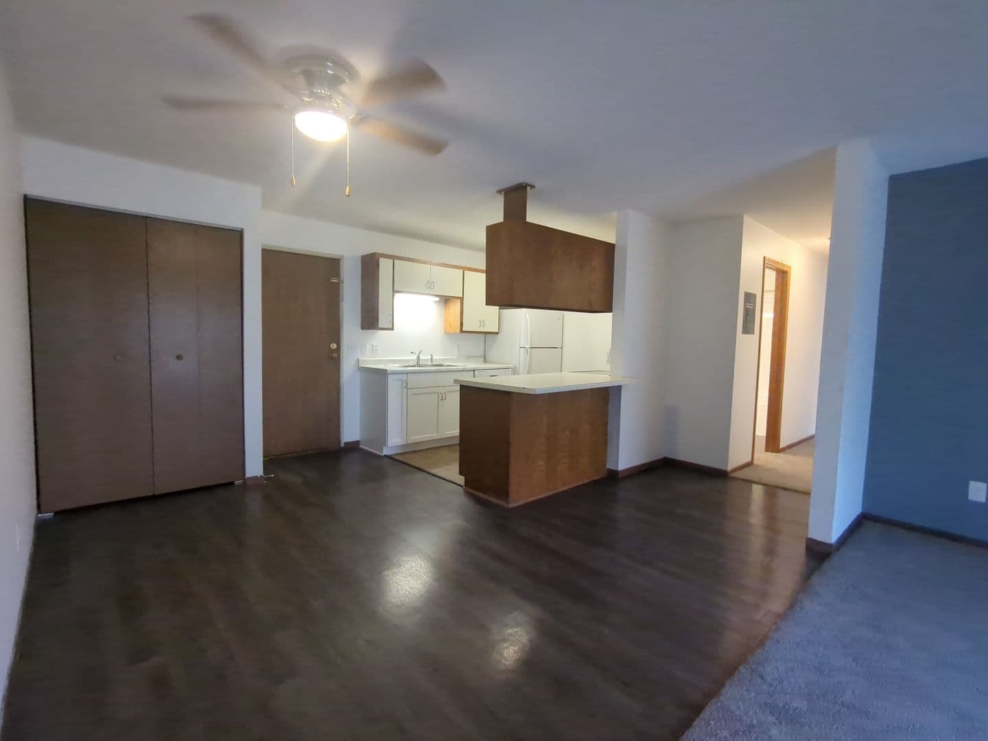 St. Cloud Apartment: 28 3rd Ave NE