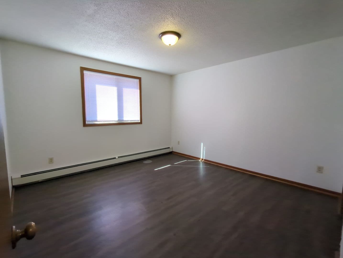 St. Cloud Apartment: 28 3rd Ave NE
