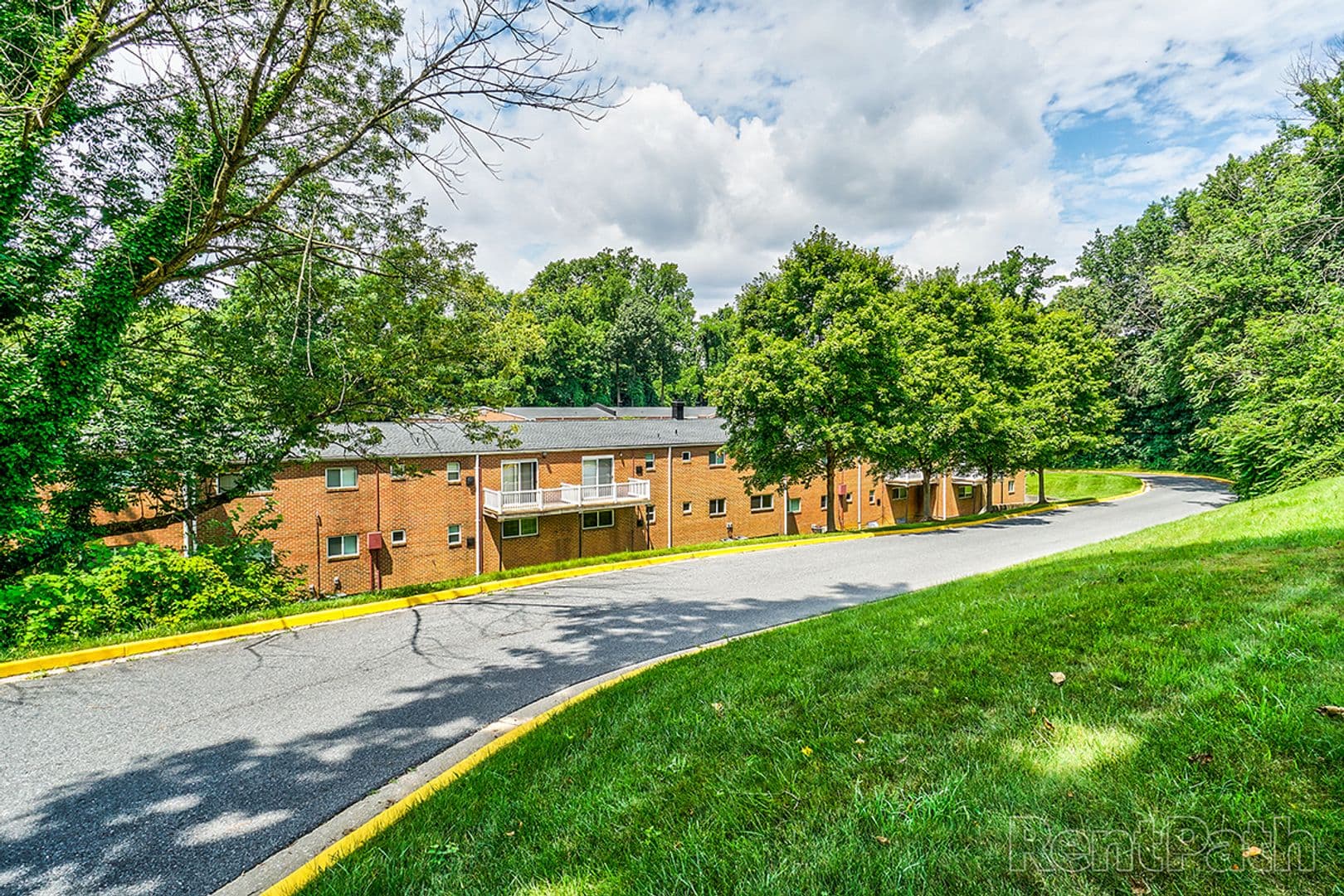 Baltimore Apartment: 4013 White Ave