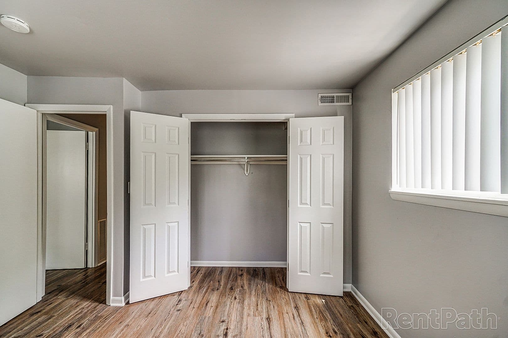 Baltimore Apartment: 4013 White Ave