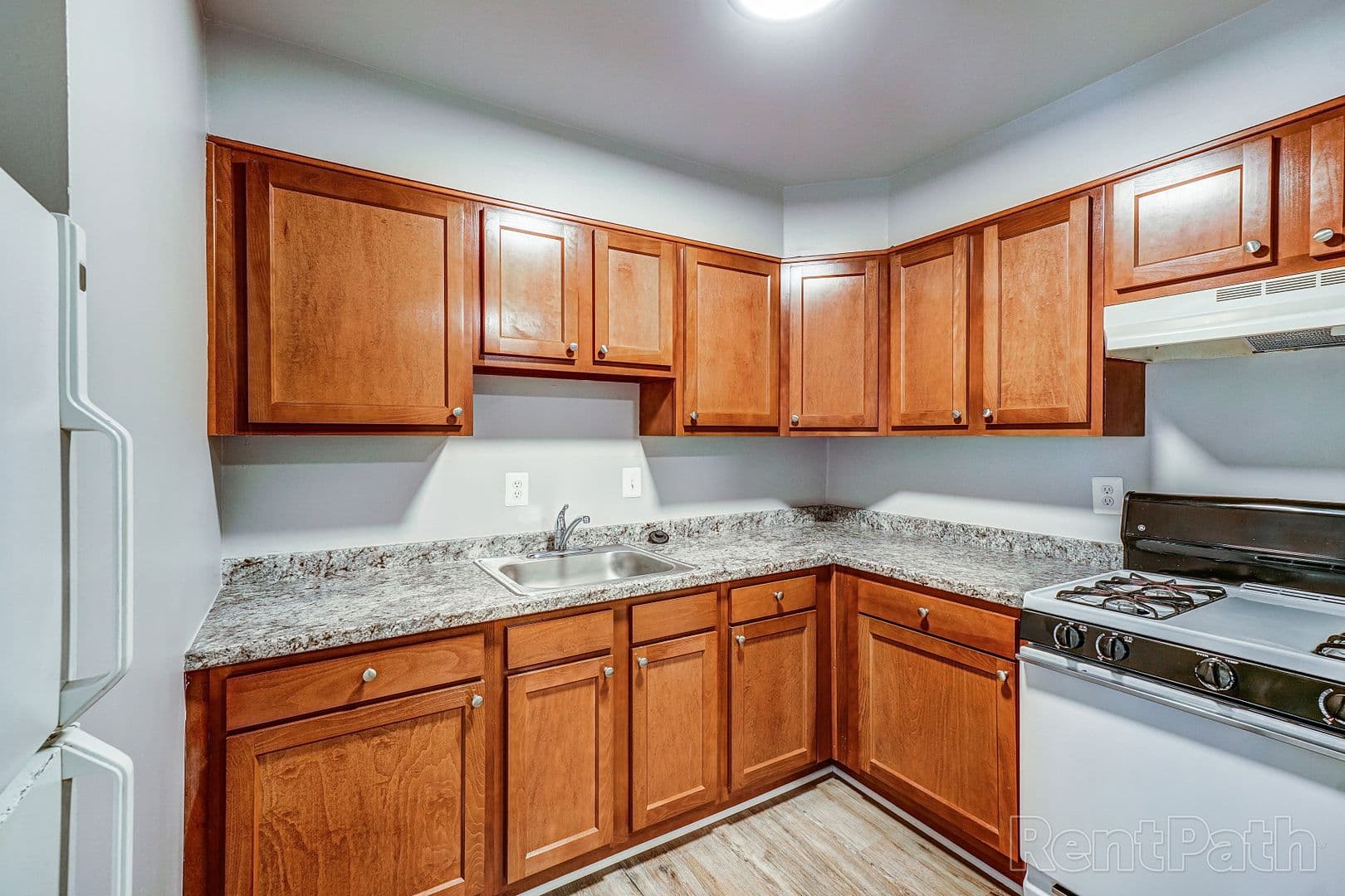 Baltimore Apartment: 4013 White Ave