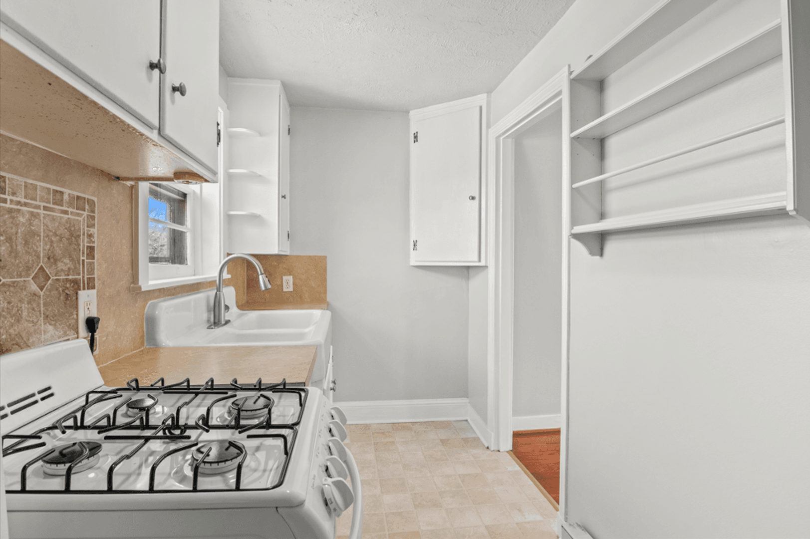 North Wales Apartment: 645 S Sumneytown Pike
