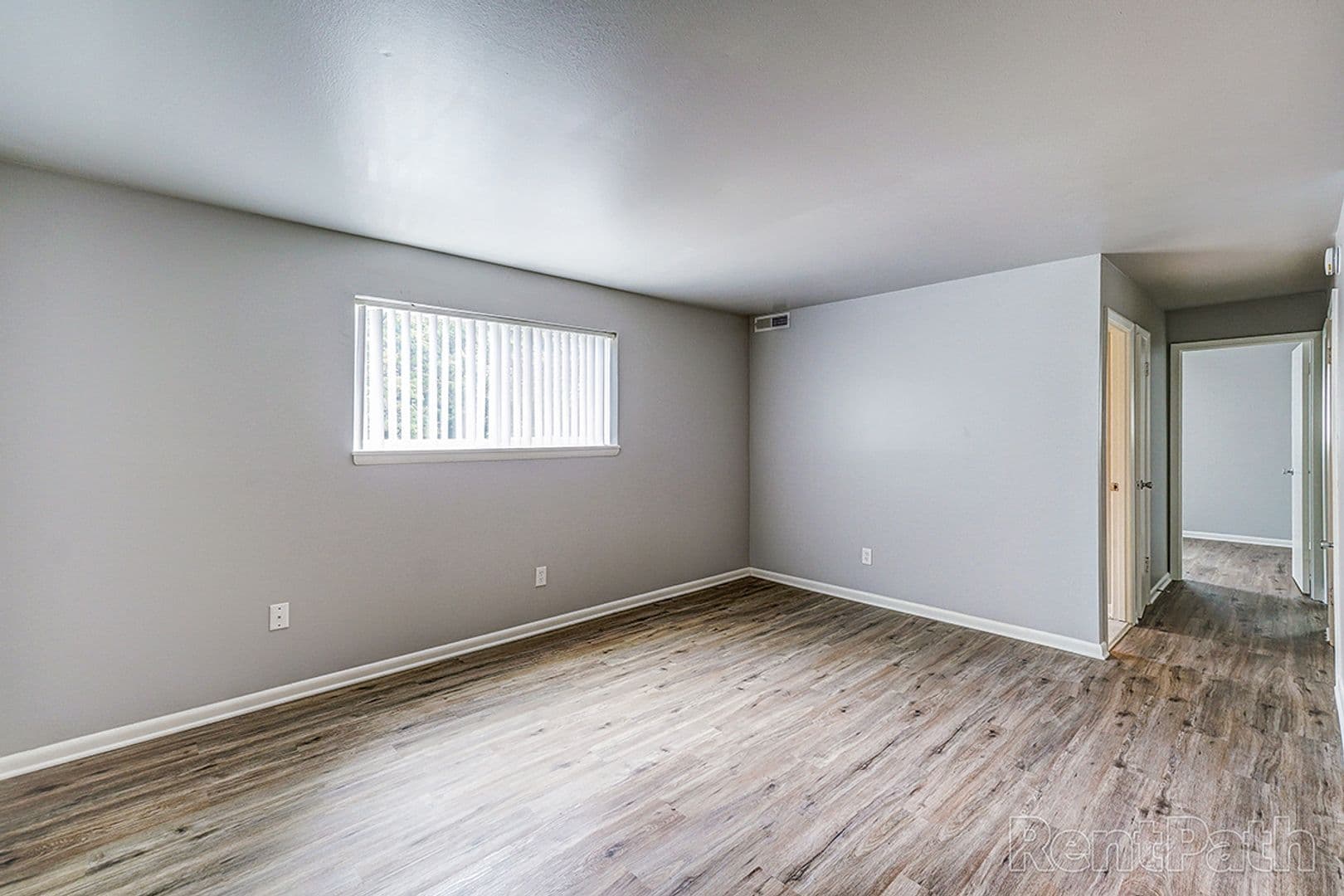 Baltimore Apartment: 4013 White Ave