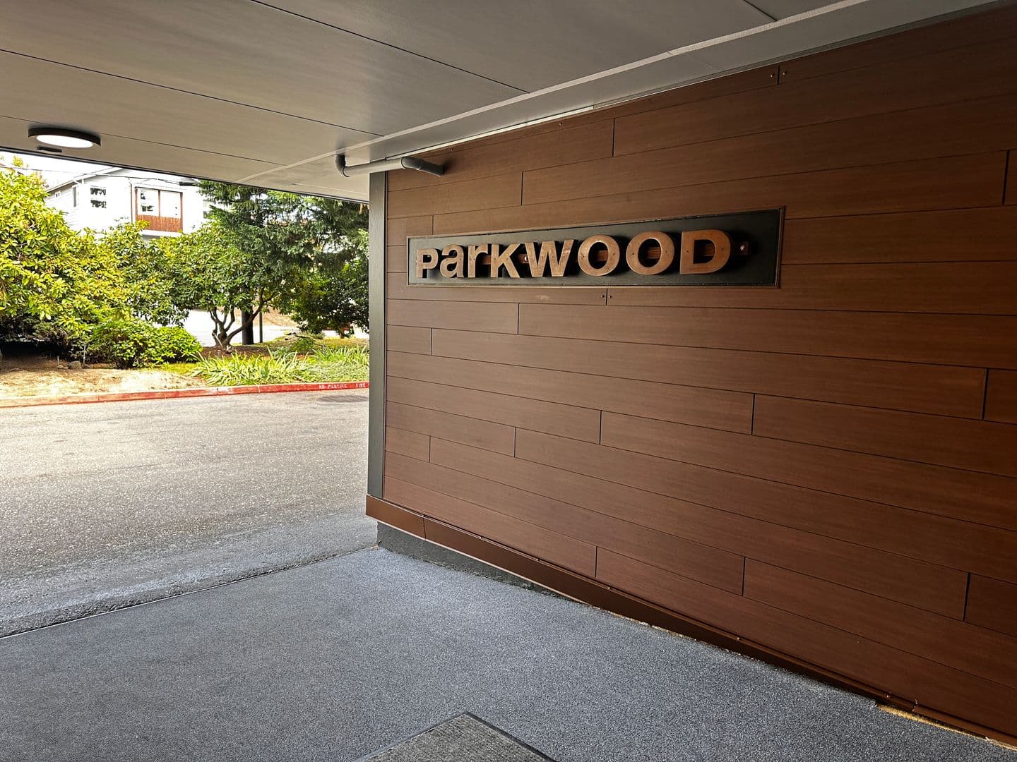 Burien Condo: 233 SW 154th, #301