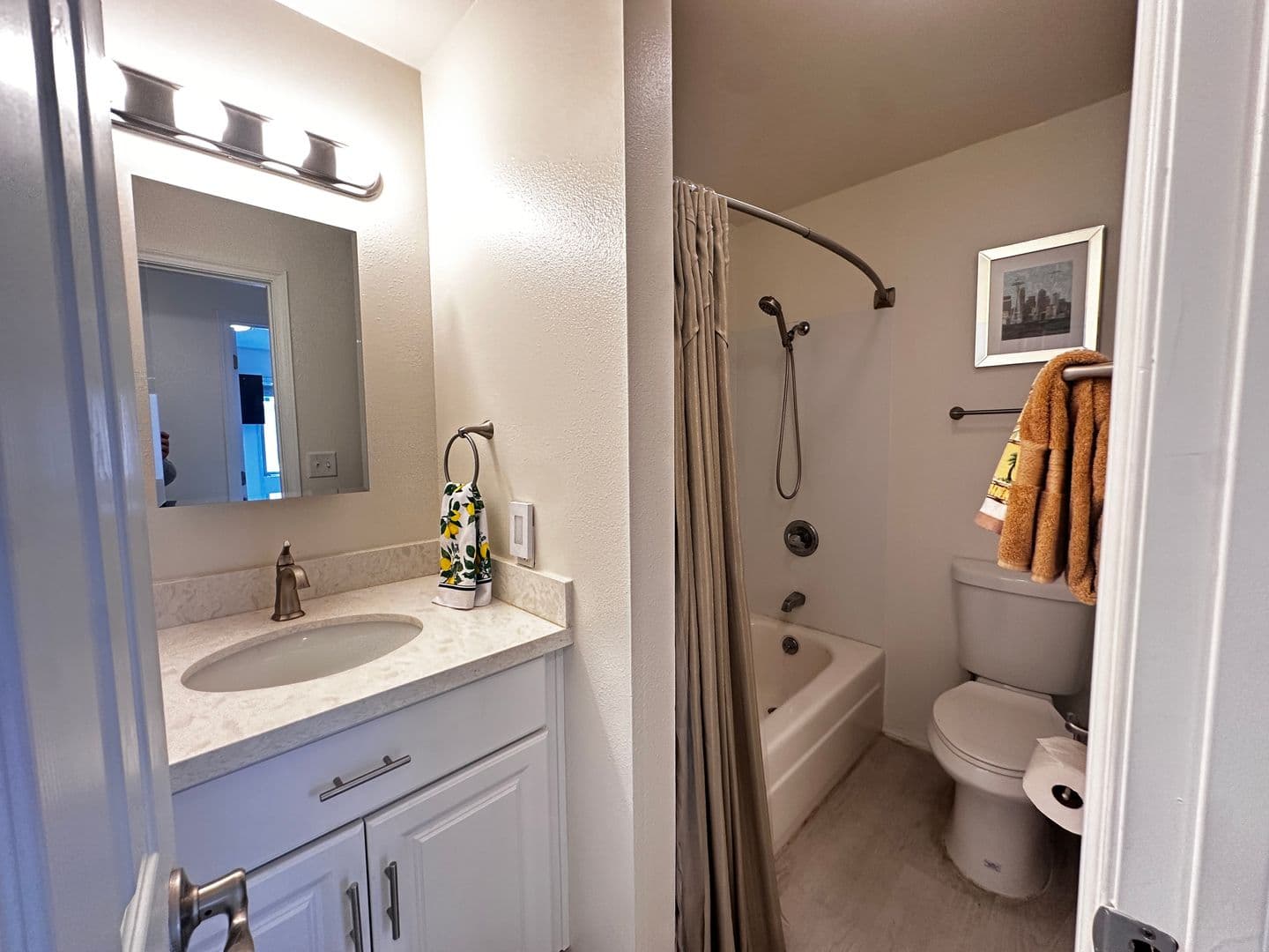 Seattle Condo: 9030 Seward Park Ave S, #203