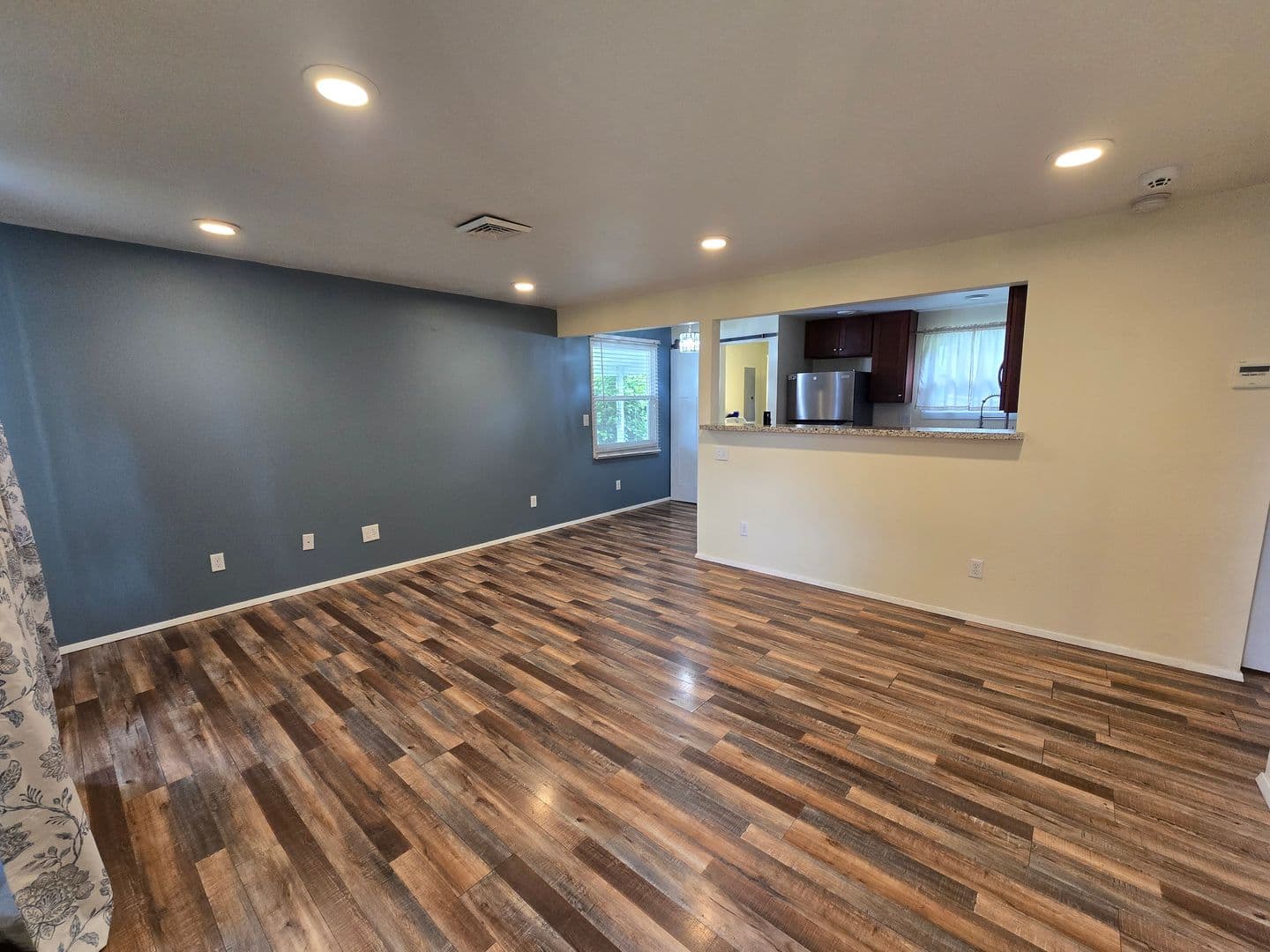 Lakewood House: 8510 33rd Ave S
