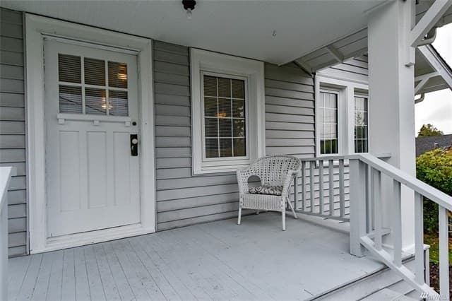 Seattle House: 10025 39th Ave SW