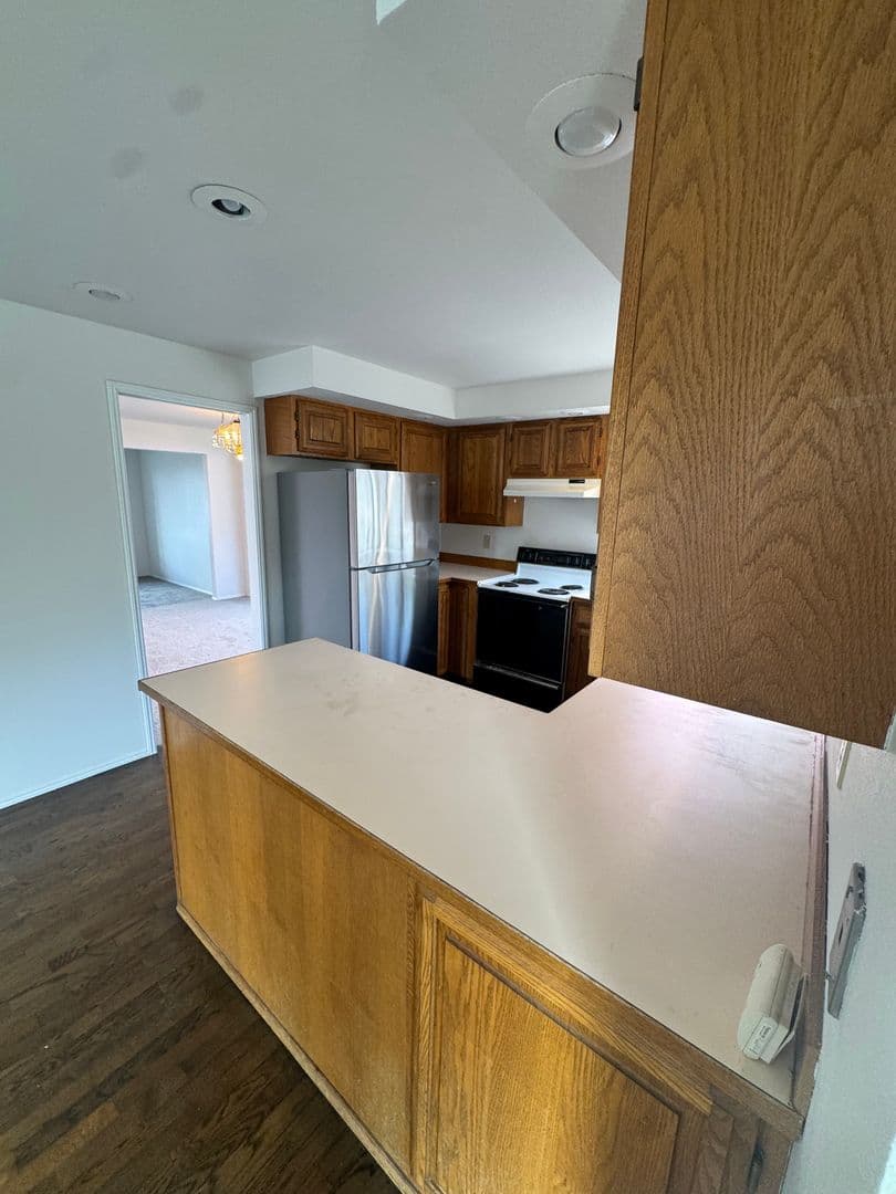 Tacoma House: 1507 63rd Ave NE