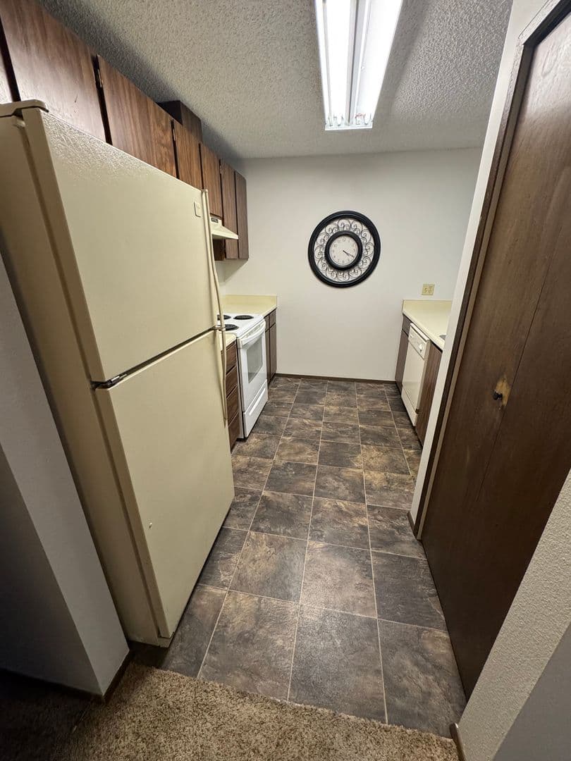 Burien Condo: 233 SW 154th, #301