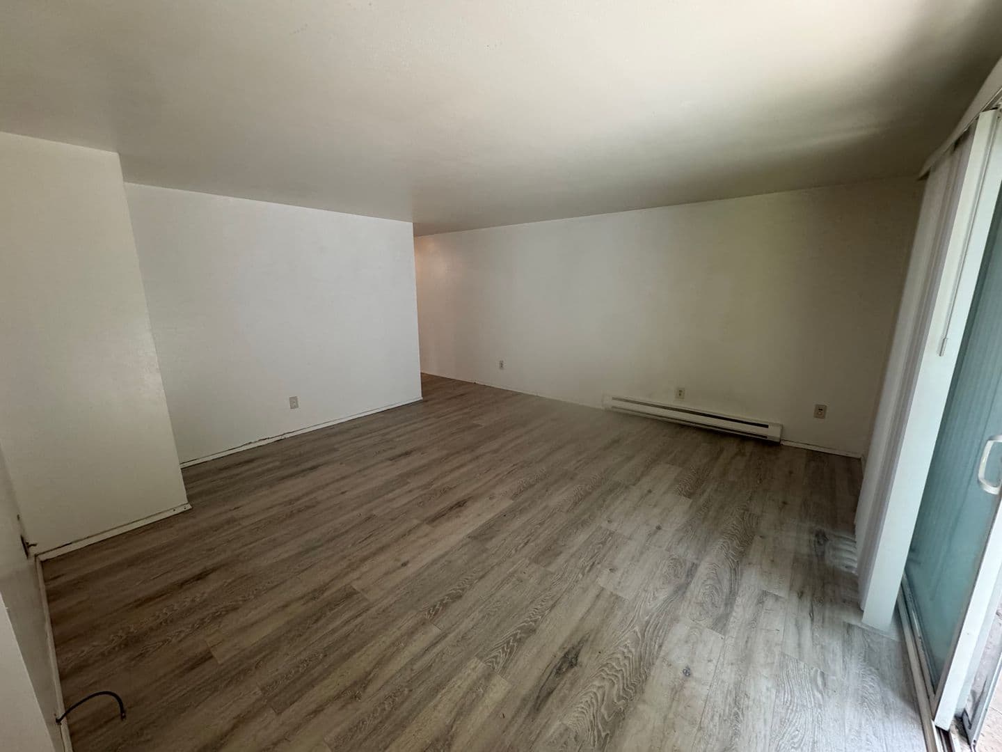 Kent Apartment: 10833 & 10835 SE 200th Street