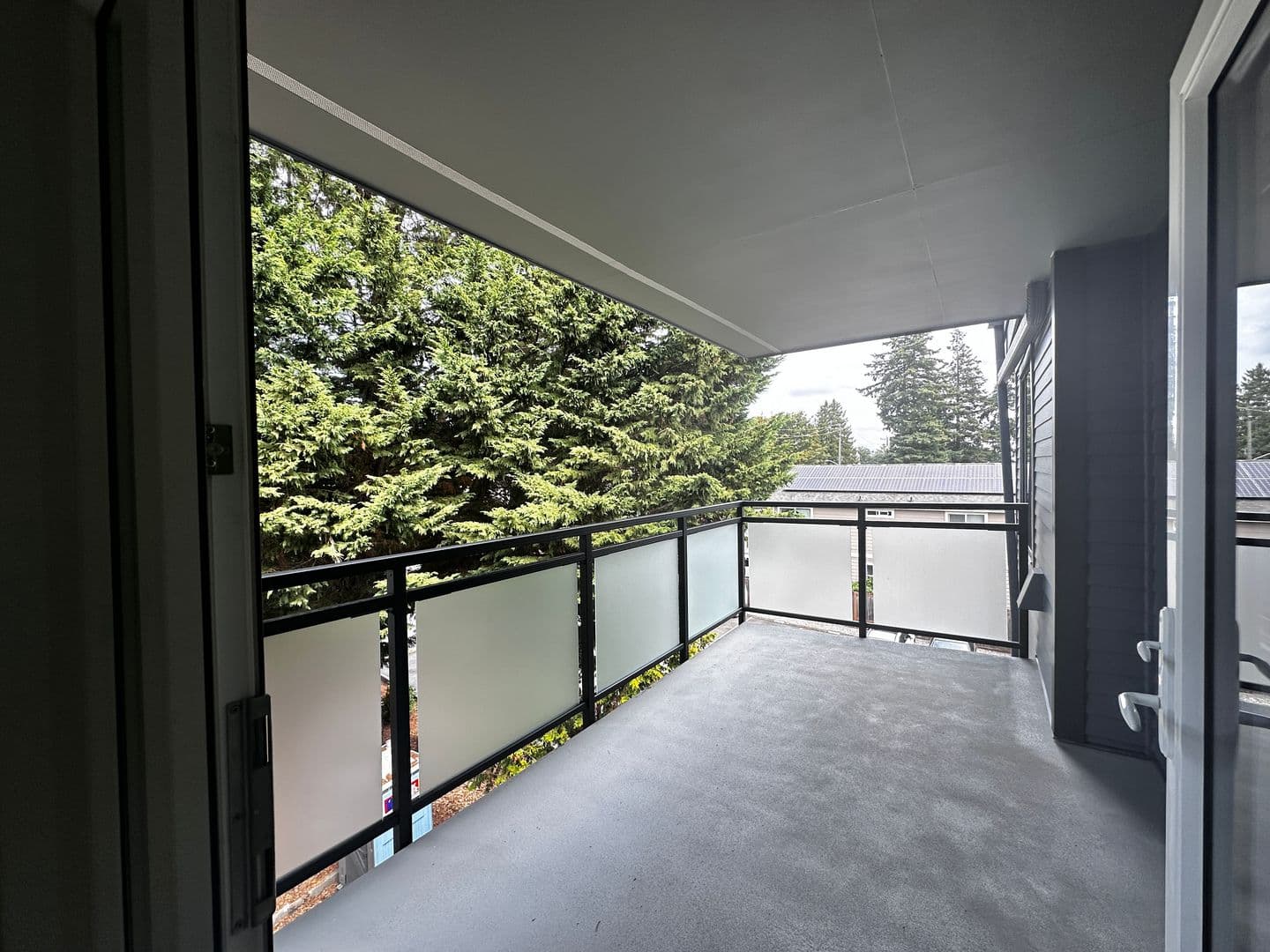 Burien Condo: 233 SW 154th, #301