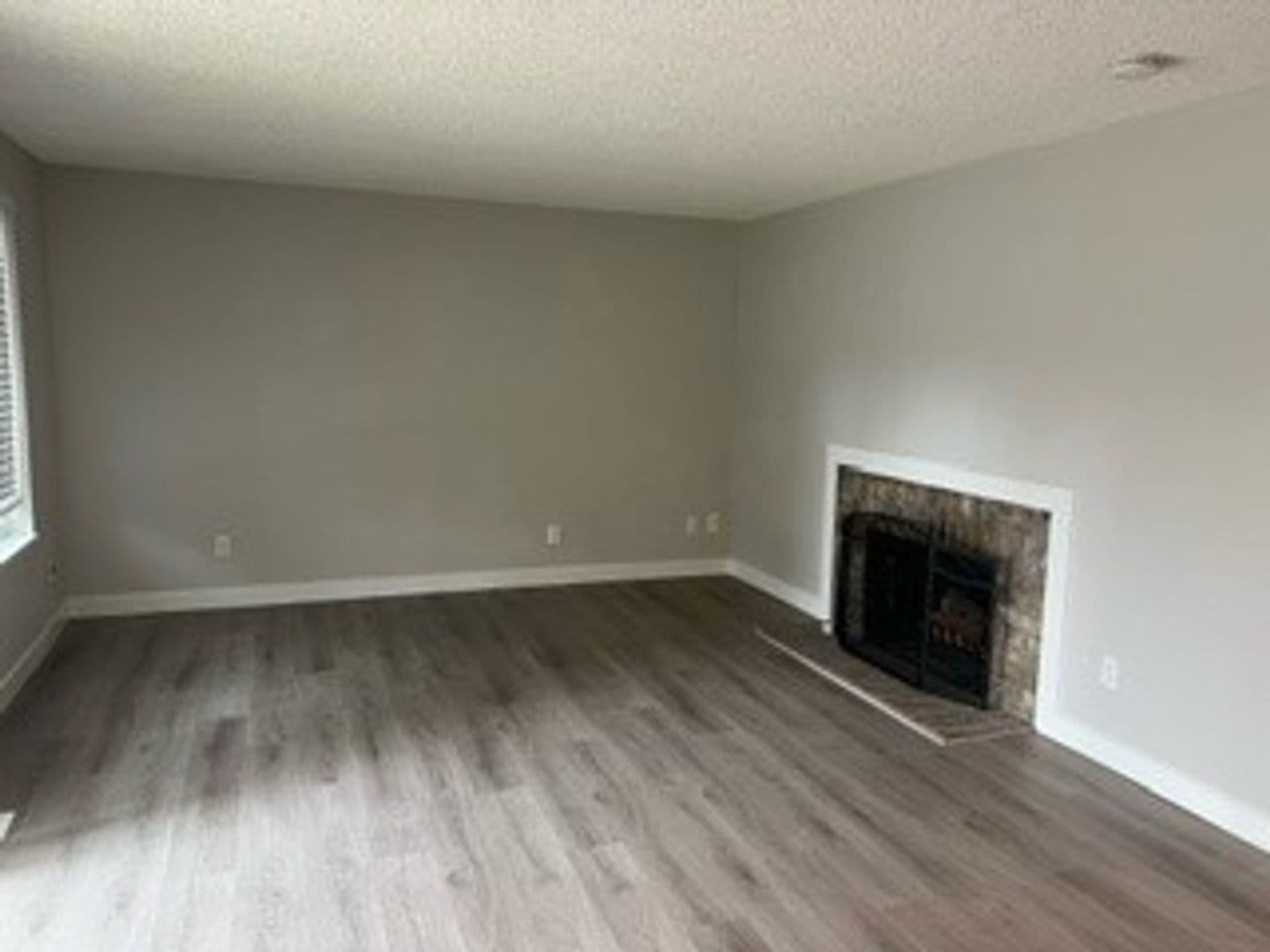 Federal Way House: 31509 39th Ave SW