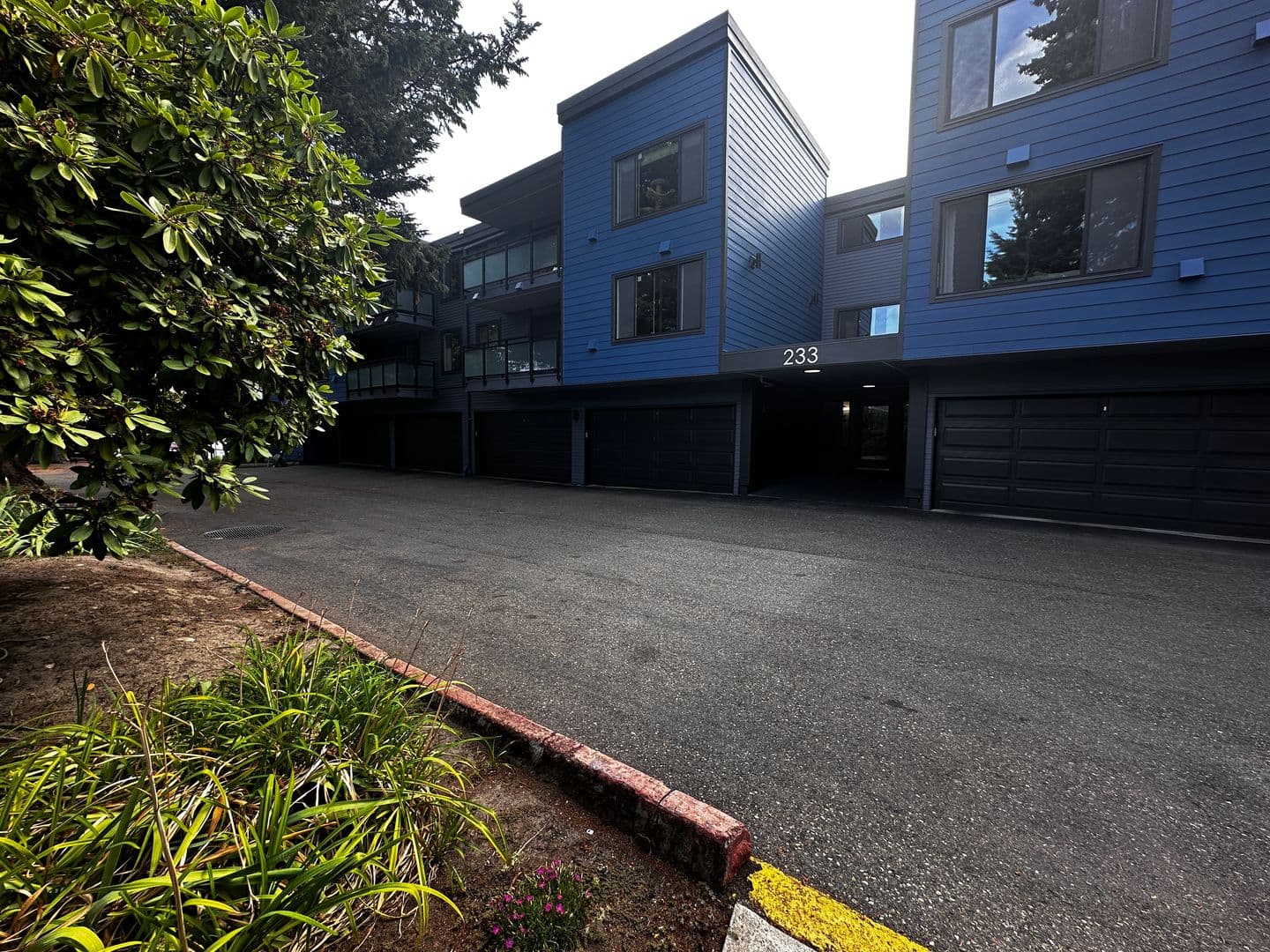 Burien Condo: 233 SW 154th, #301