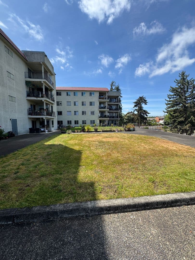 Seattle Condo: 9030 Seward Park Ave S, #203