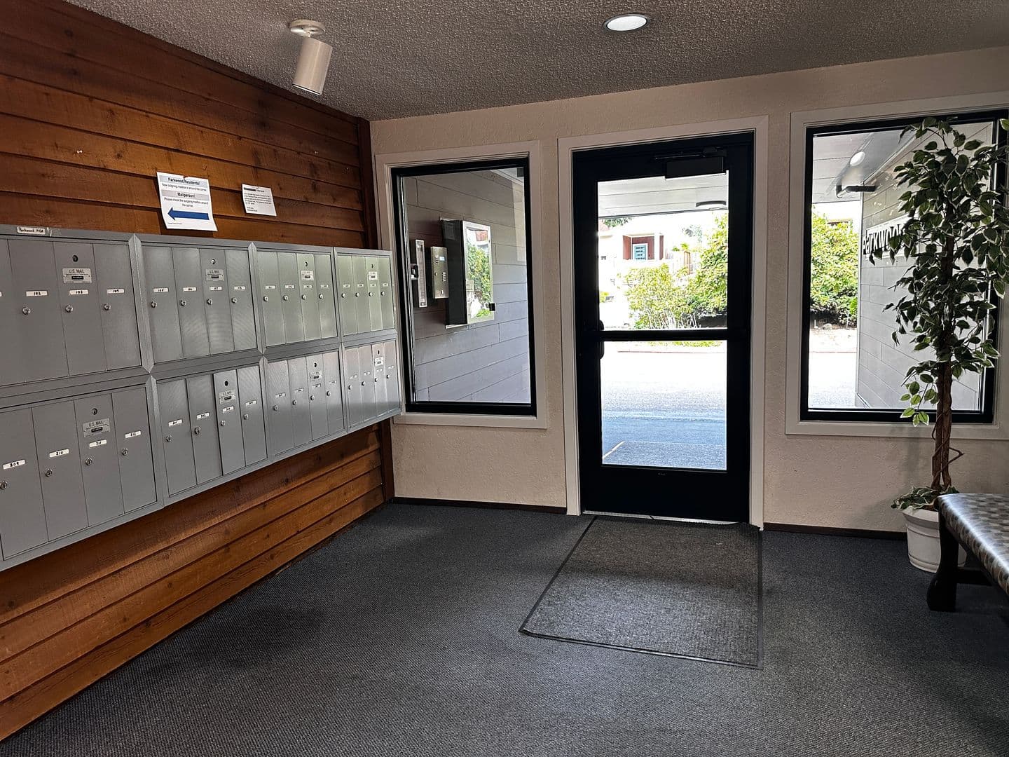 Burien Condo: 233 SW 154th, #301