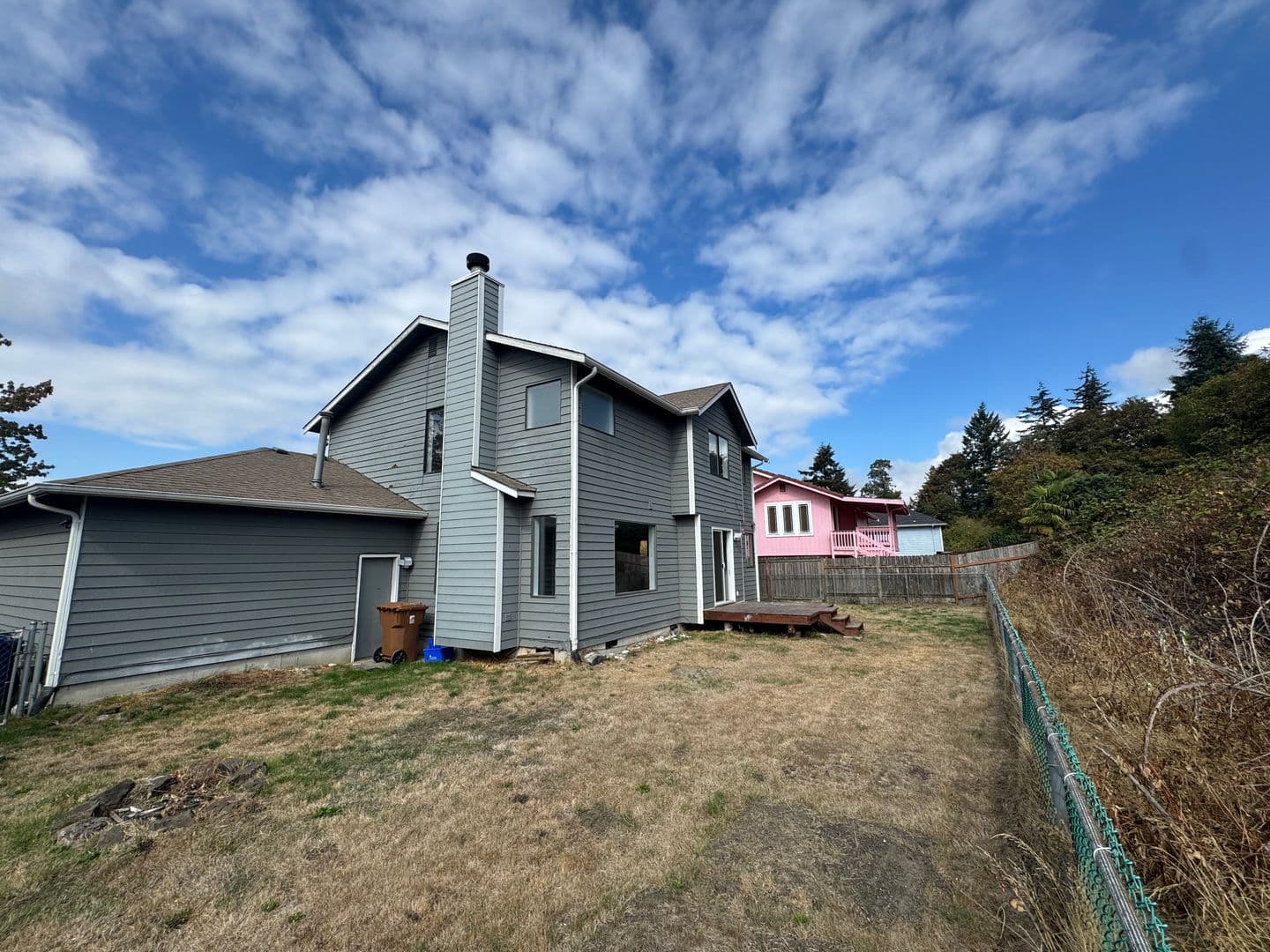 Tacoma House: 1507 63rd Ave NE