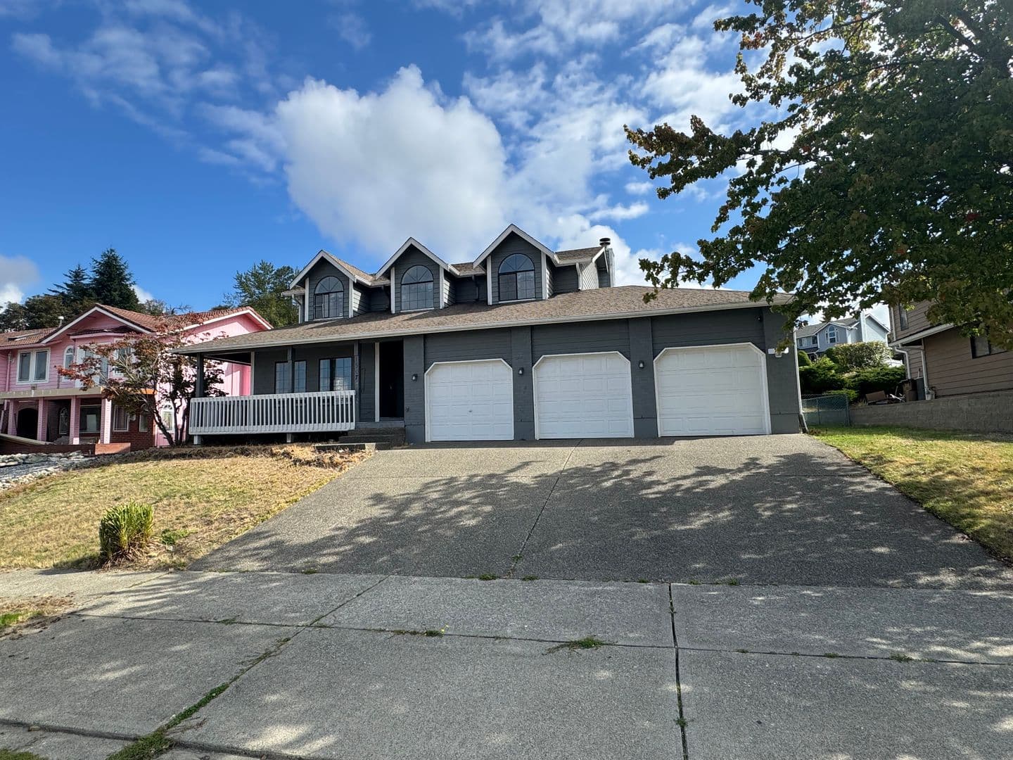 Tacoma House: 1507 63rd Ave NE