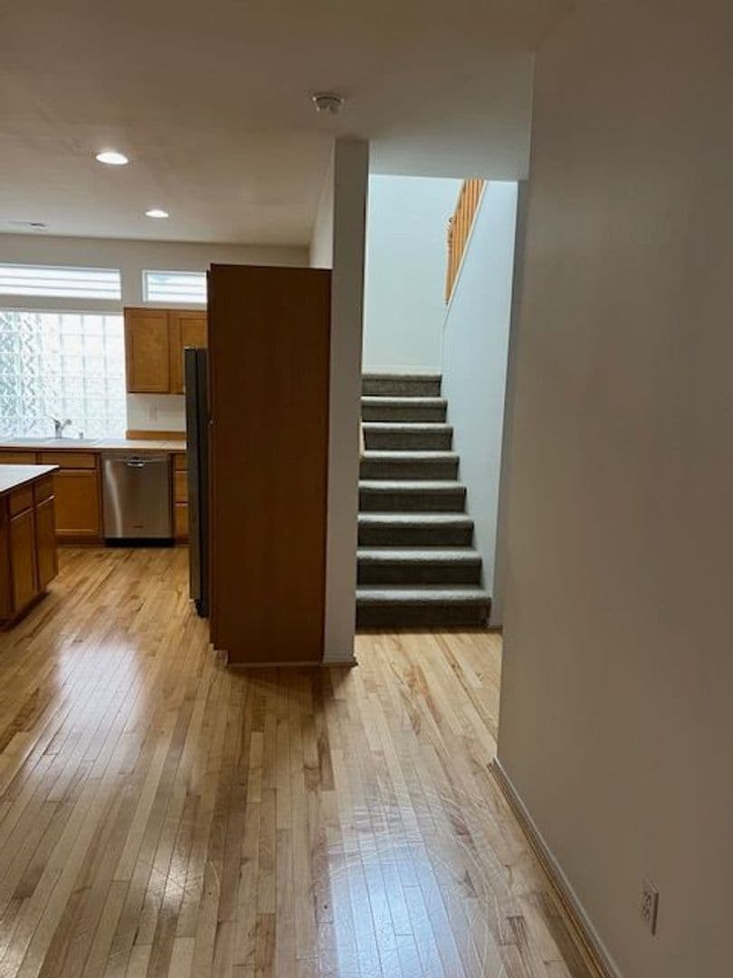 Auburn House: 6624 Francis Ave SE
