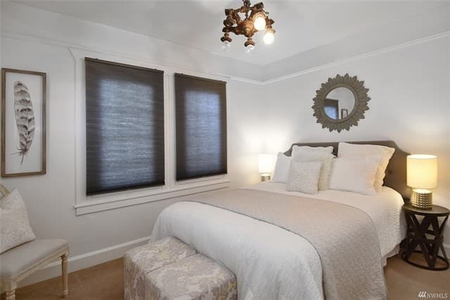 Seattle House: 10025 39th Ave SW