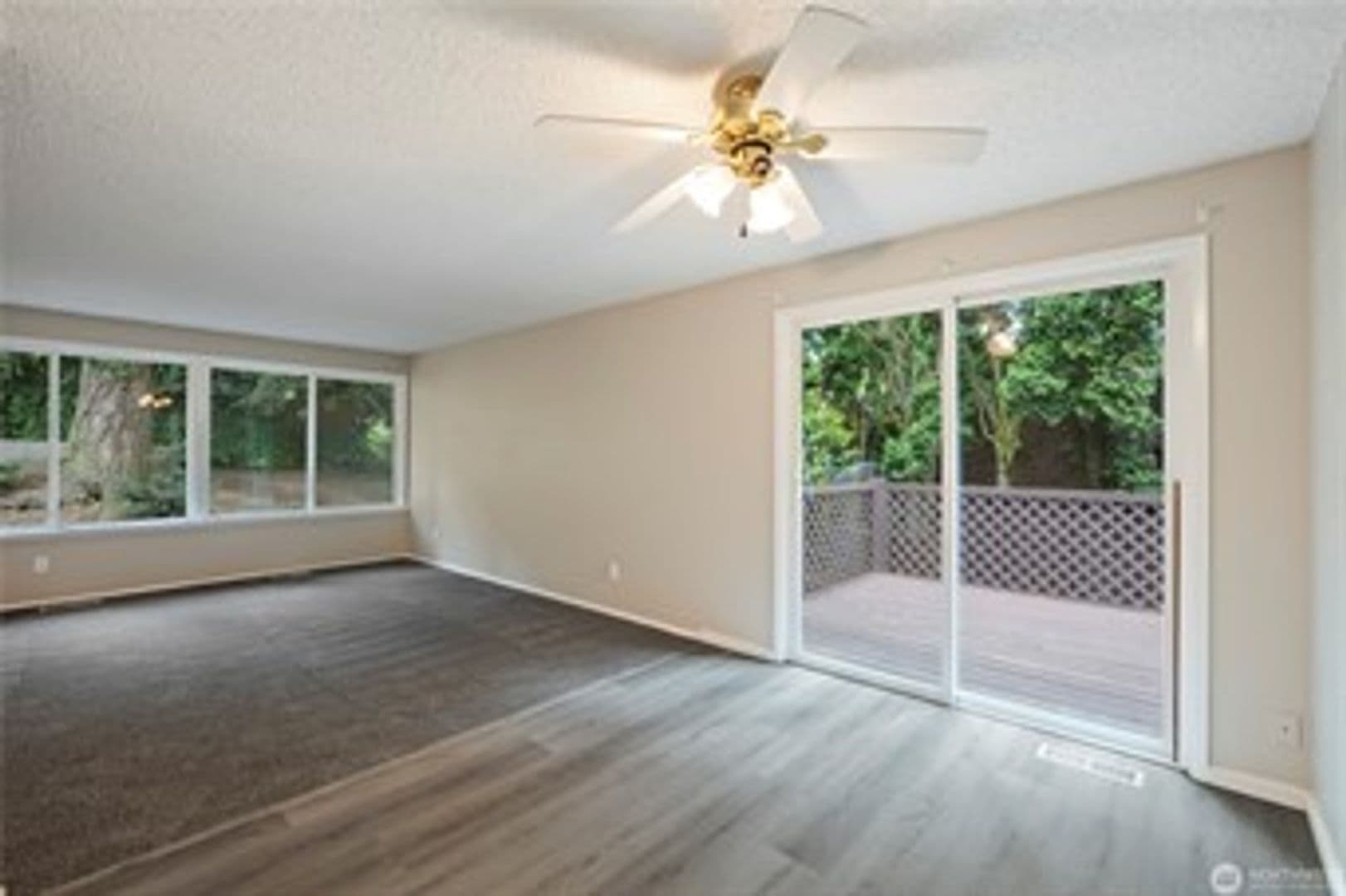 Renton House: 9834 124th Ave SE