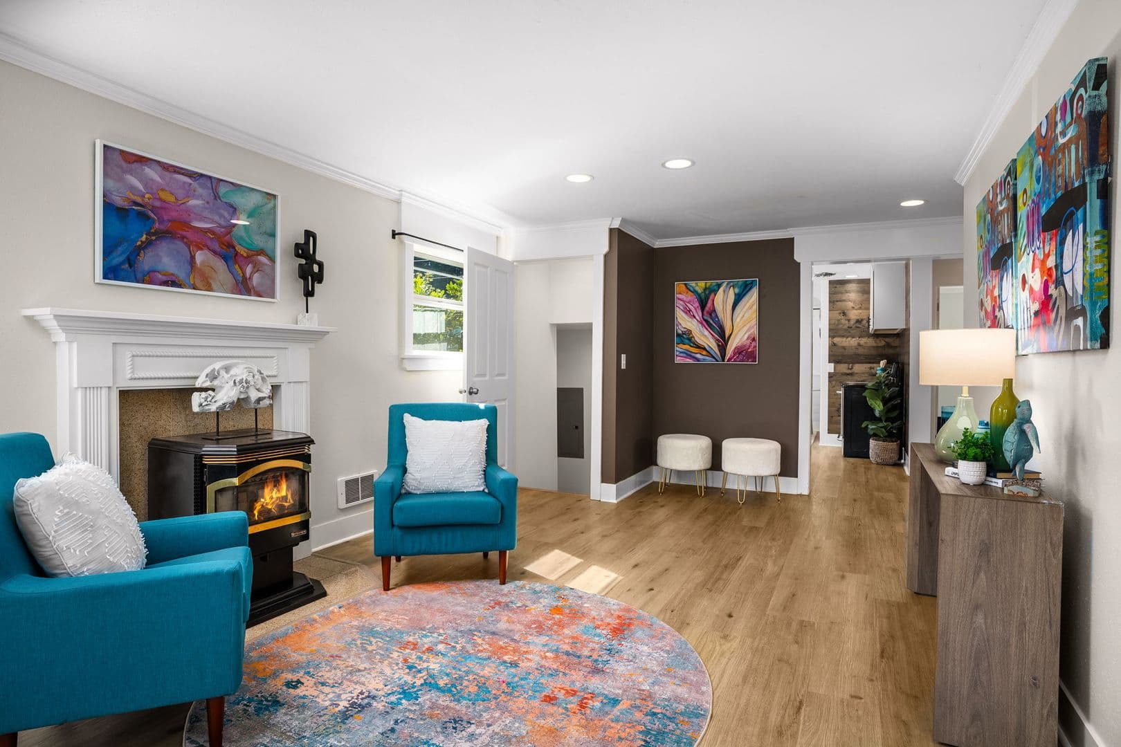 Everett House: 5620 Wetmore Ave