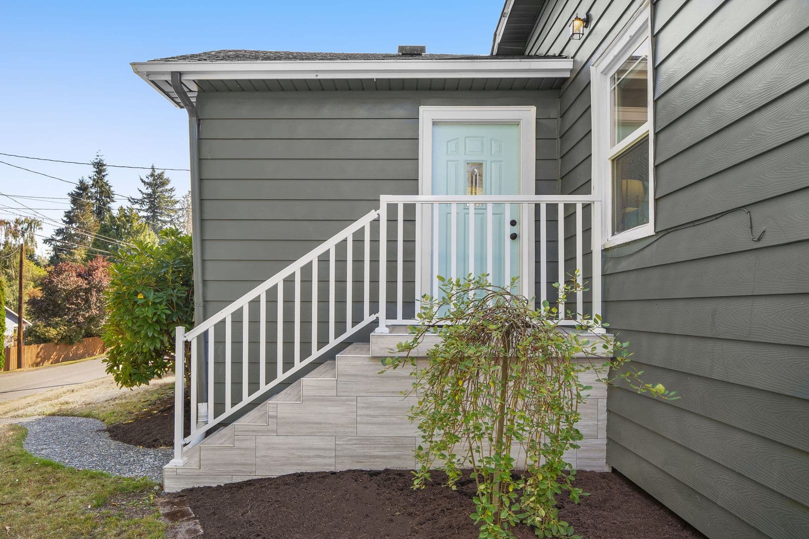 Everett House: 5620 Wetmore Ave
