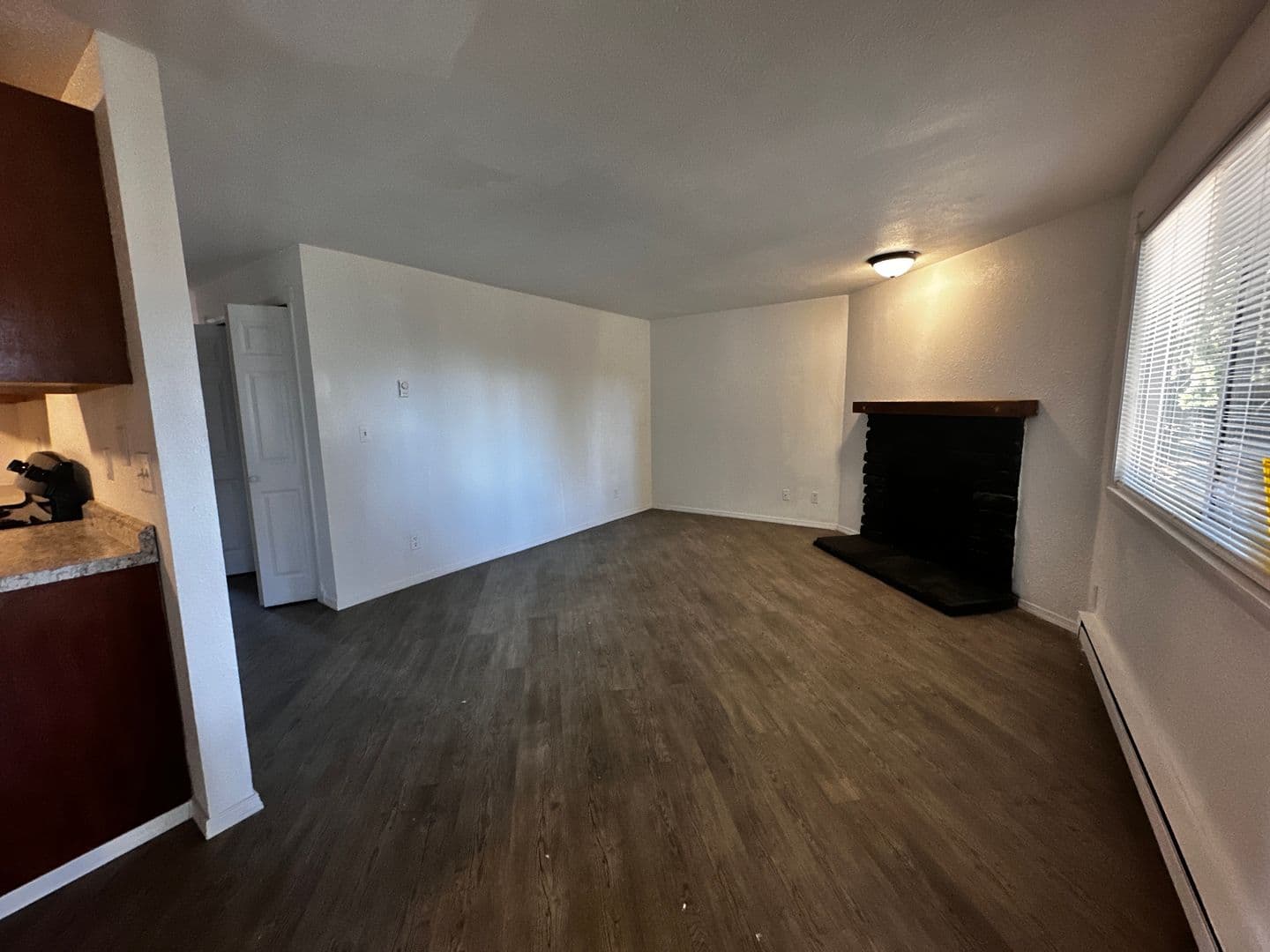 Tacoma Apartment: 1819 S 93rd St
