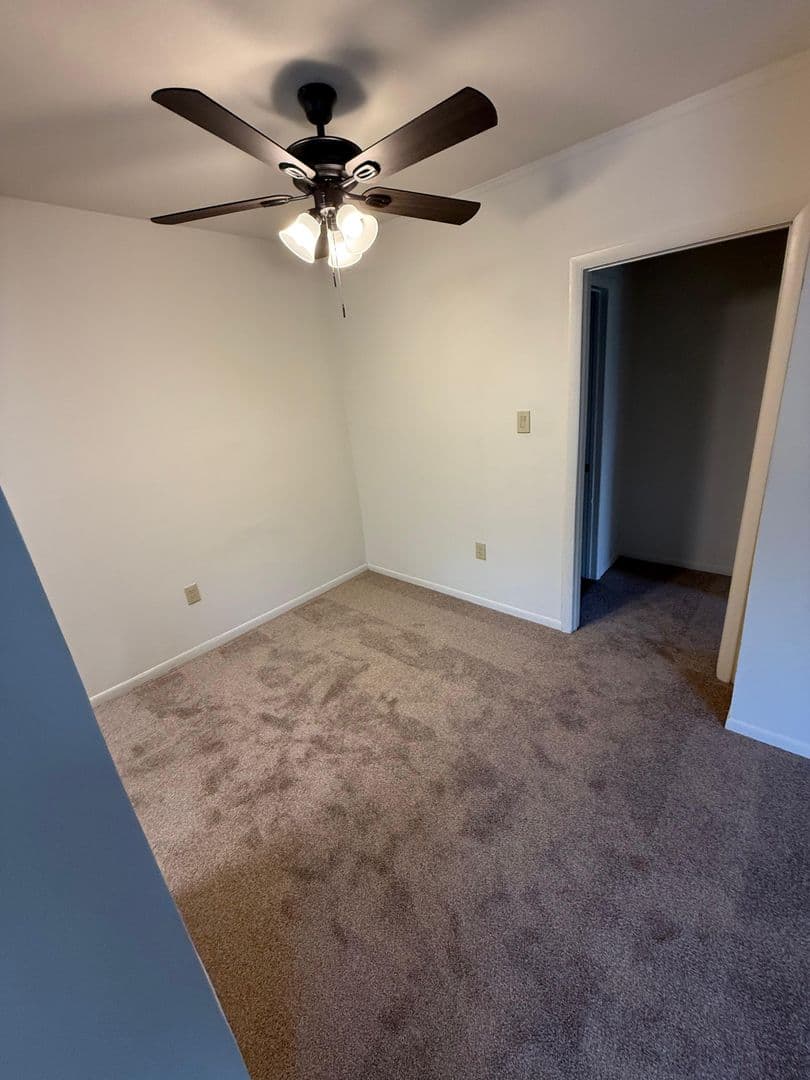 Whitehall Apartment: Mickley & Overlook Road
