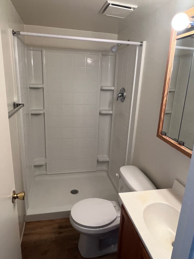 Whitehall Apartment: Mickley & Overlook Road